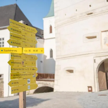 Residenz Schloss Poeggstall Апартаменты *